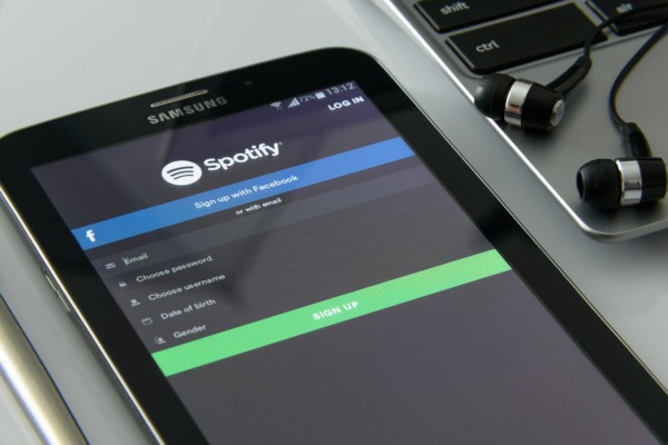 Configure un reproductor remoto de Spotify Raspberry Pi en su hogar inteligente